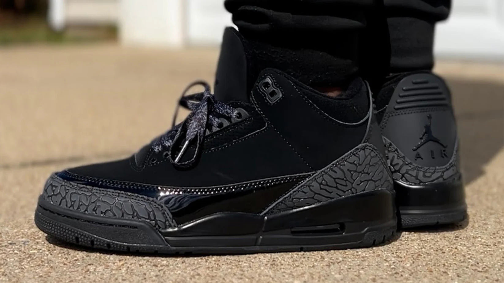 Black jordan 3 online