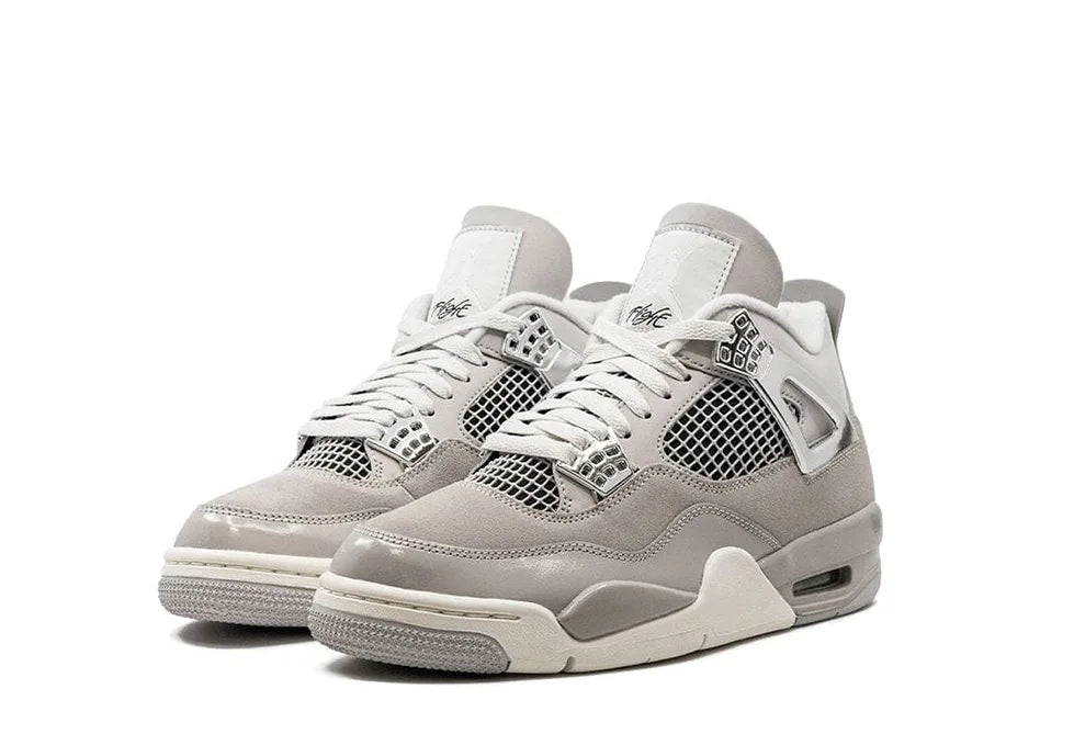 Jordan 4 Retro Frozen Moments