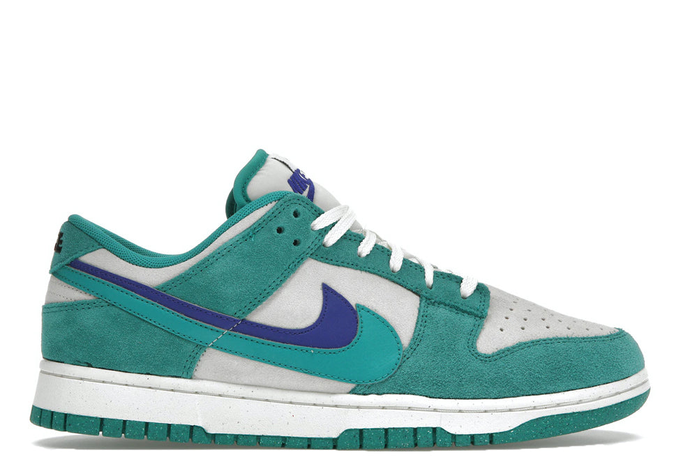 Nike Dunk Low SE 85 Neptune Green (W) - BITE EM