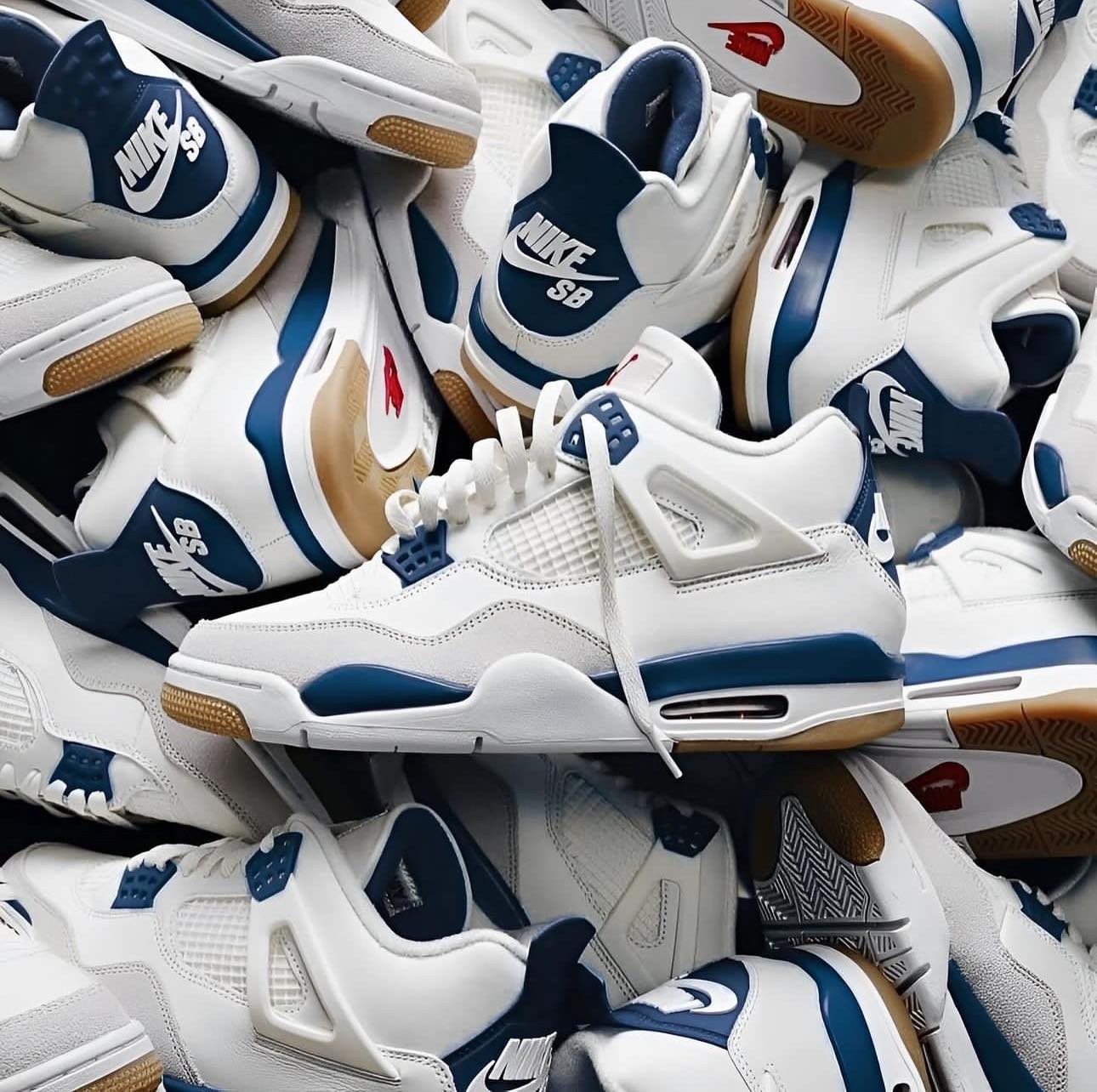 Nike SB x Air Jordan 4 Navy